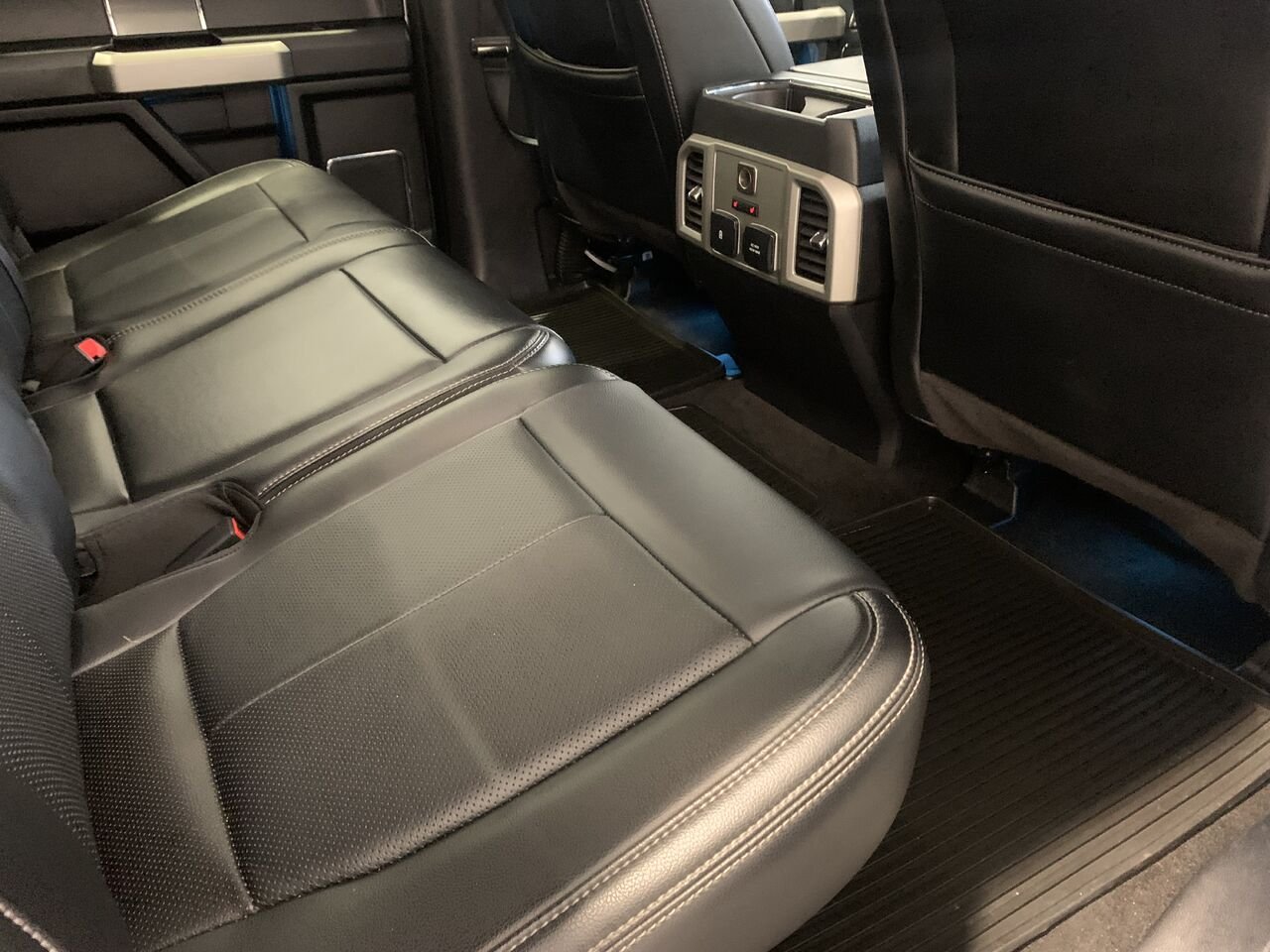 2019 Ford F-150 White Châteauguay - photo #15