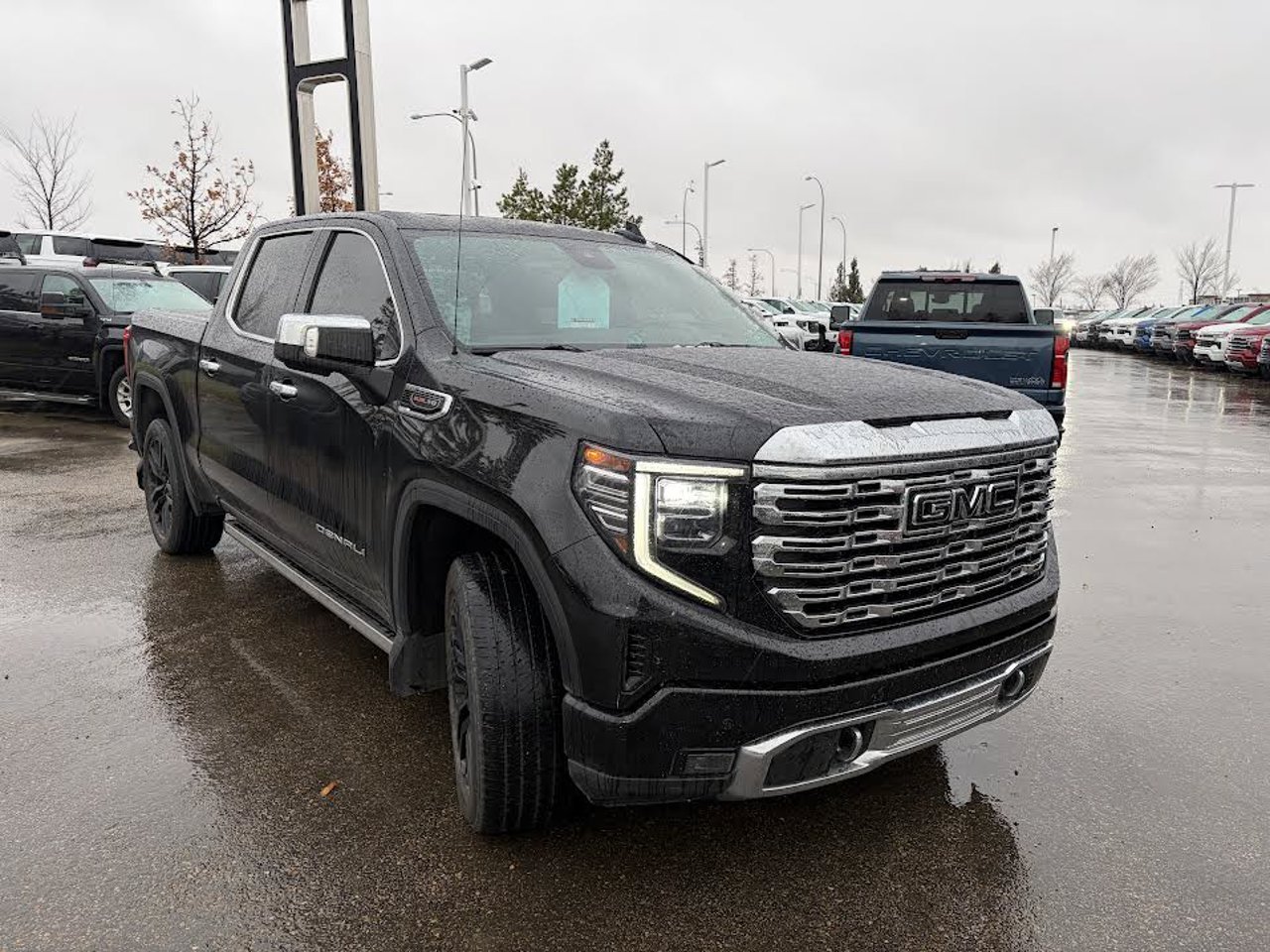 2023 GMC Sierra 1500 4WD Crew Cab 147 Denali Black Sherwood Park - photo #1