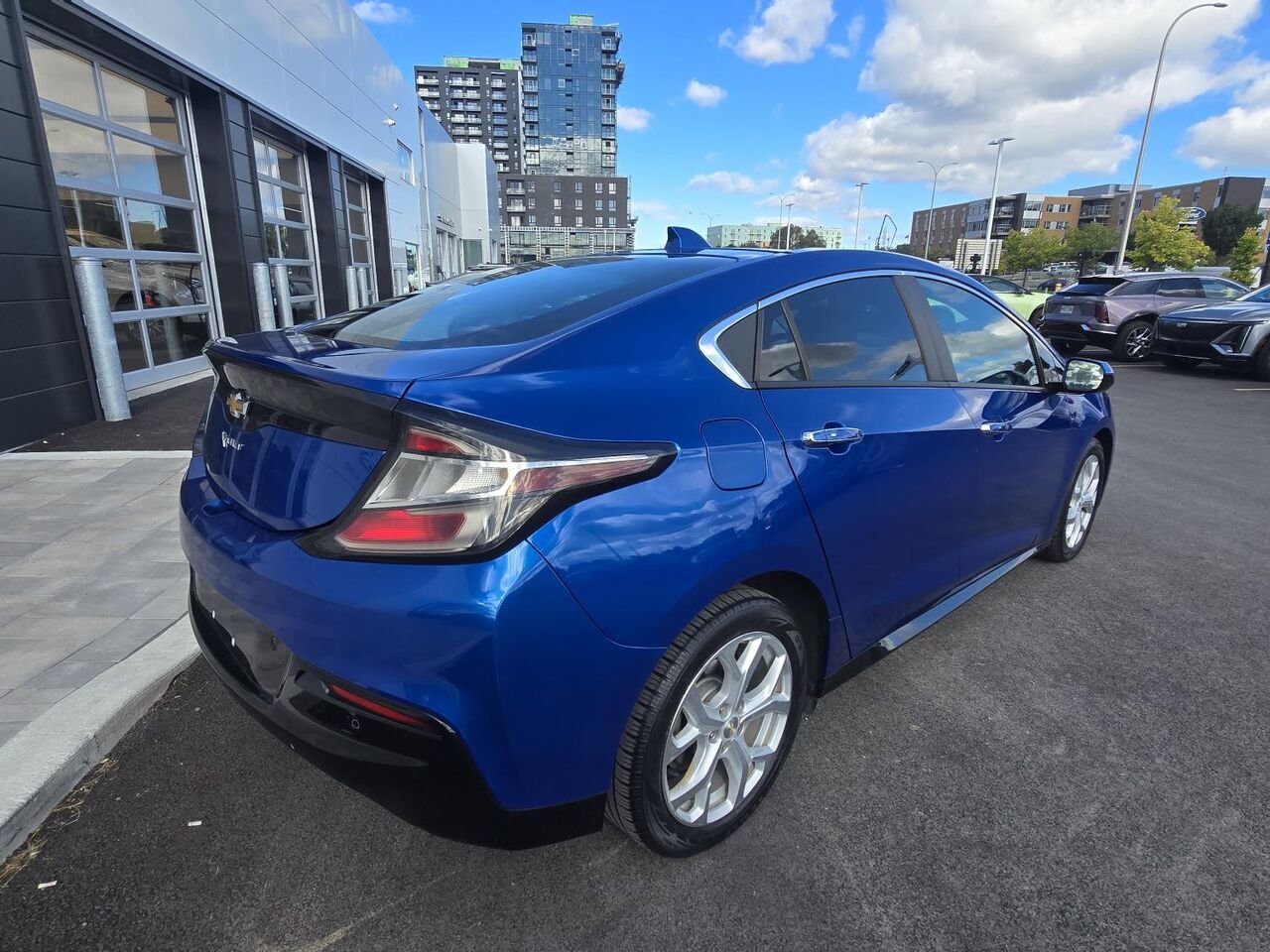 2017 Chevrolet Volt Premier Blue Laval - photo #5