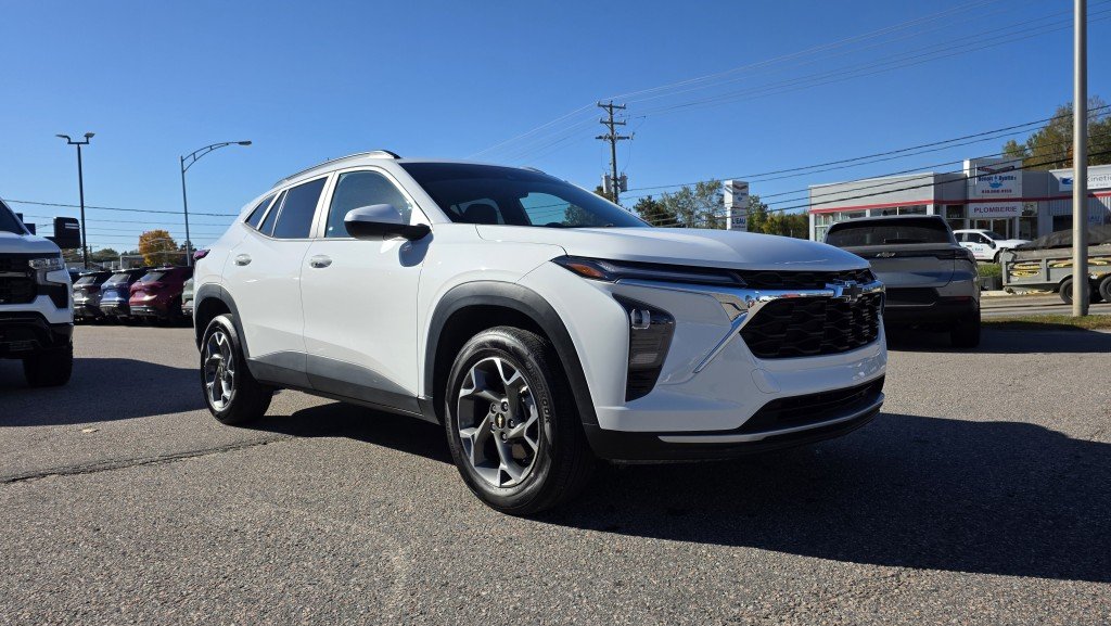 CHEVROLET TRAX LT FWD 2025 Blanc Mont-Laurier - photo #2