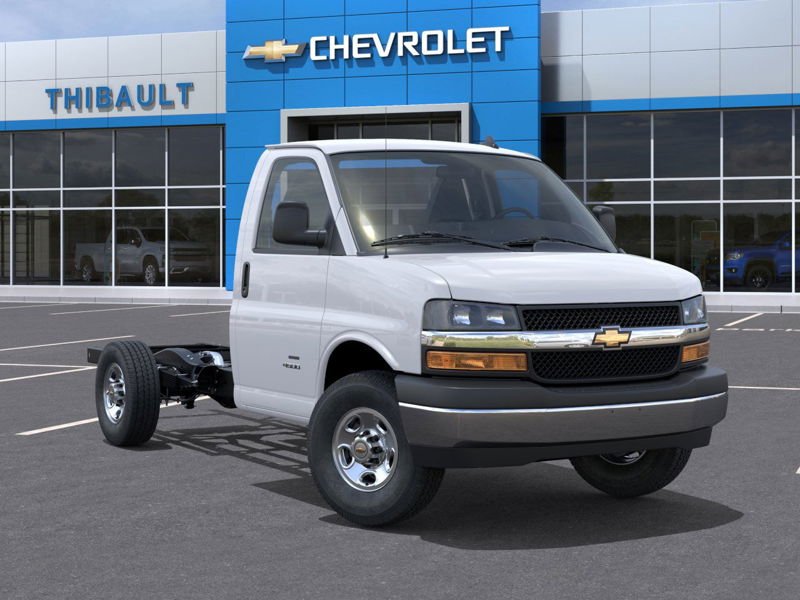 CHEVROLET Fourgonnette commerciale tronquée Express 3500 fourgonnette 139 po 2025 BLANC SOMMET Sherbrooke - photo #6