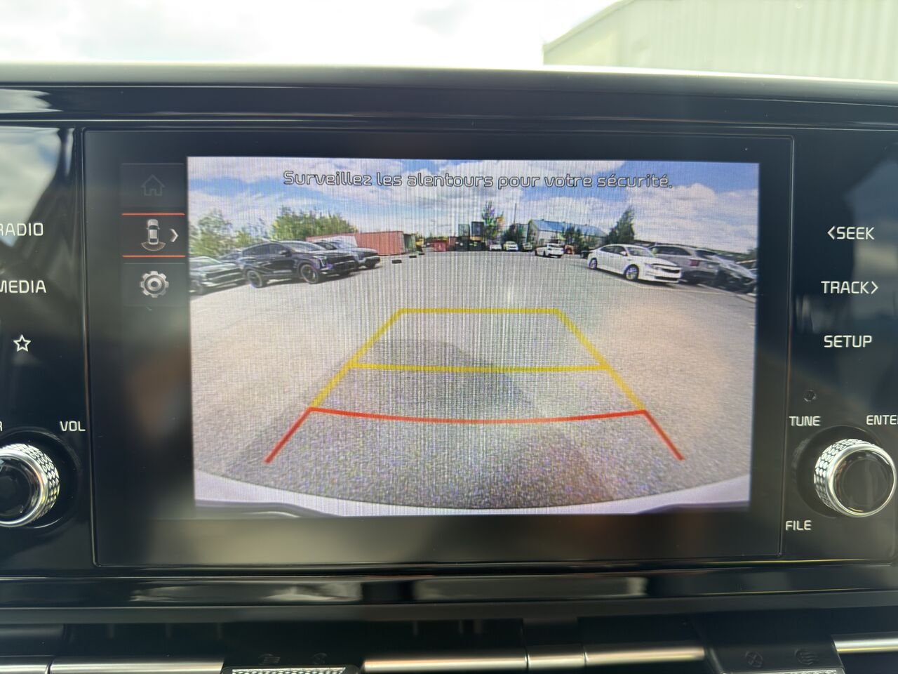 Kia Carnival 2024 Blanc Thetford Mines - photo #24