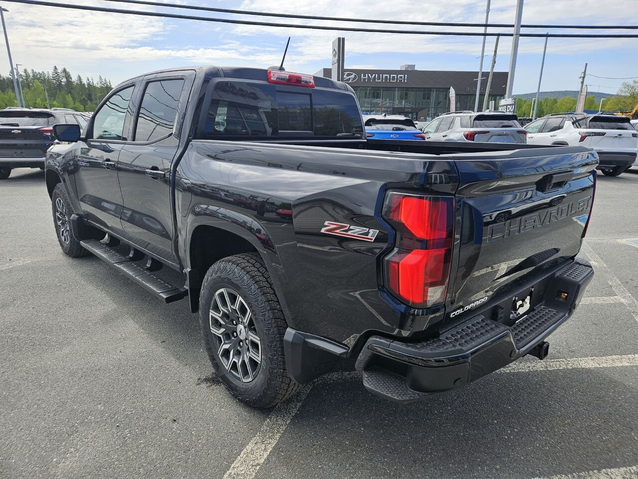 Chevrolet Colorado Z71 cabine multiplace 4RM 2026 NOIR Thetford Mines - photo #4