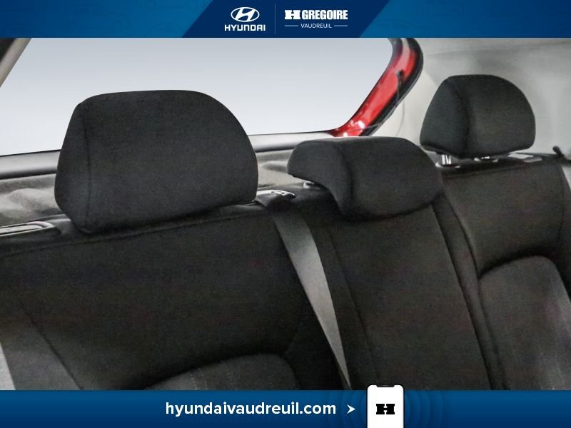 2026 Hyundai Venue Red Laval - photo #31