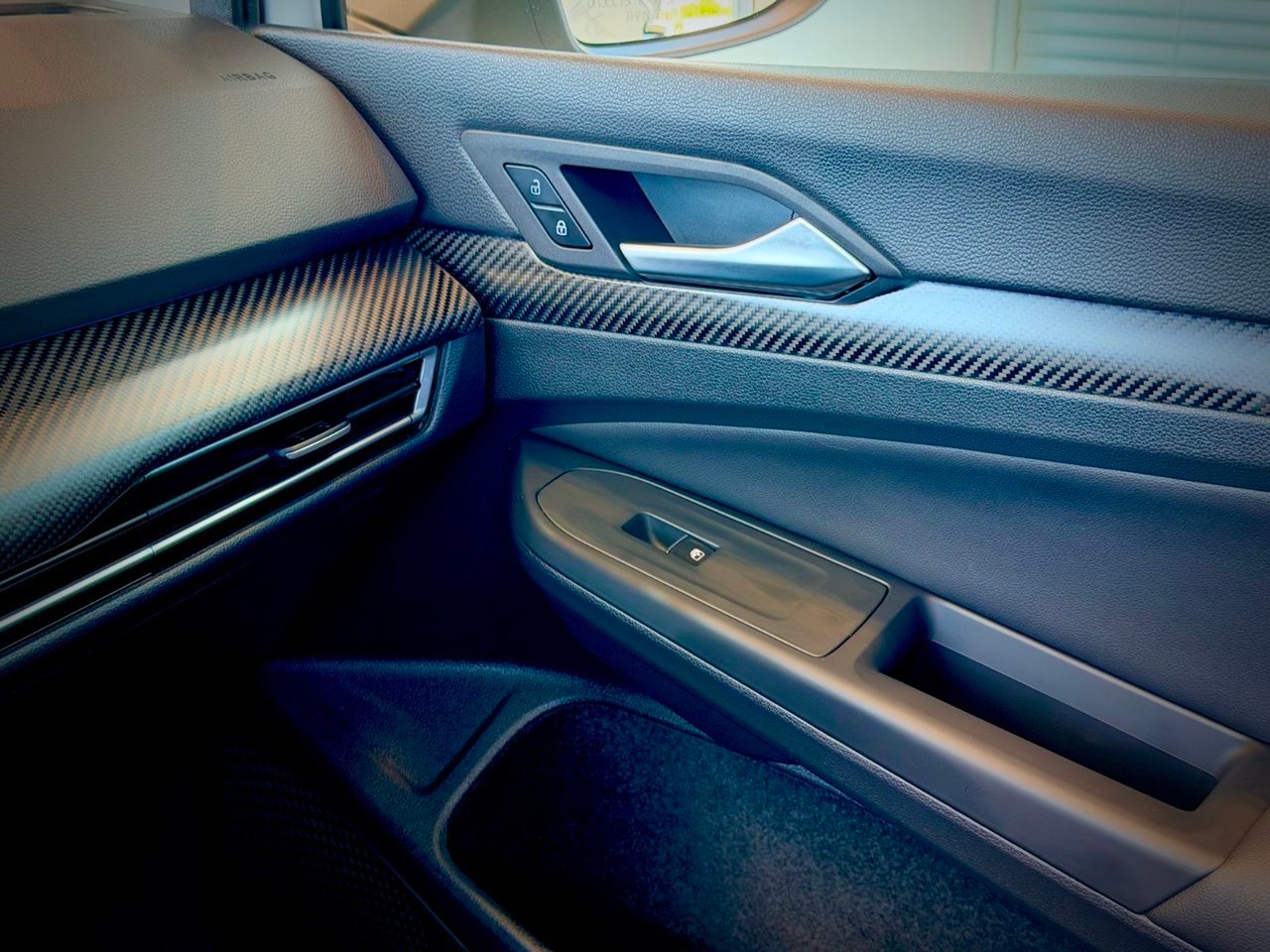 Volkswagen Golf R 2023 Blanc Notre-Dame-des-Prairies - photo #34