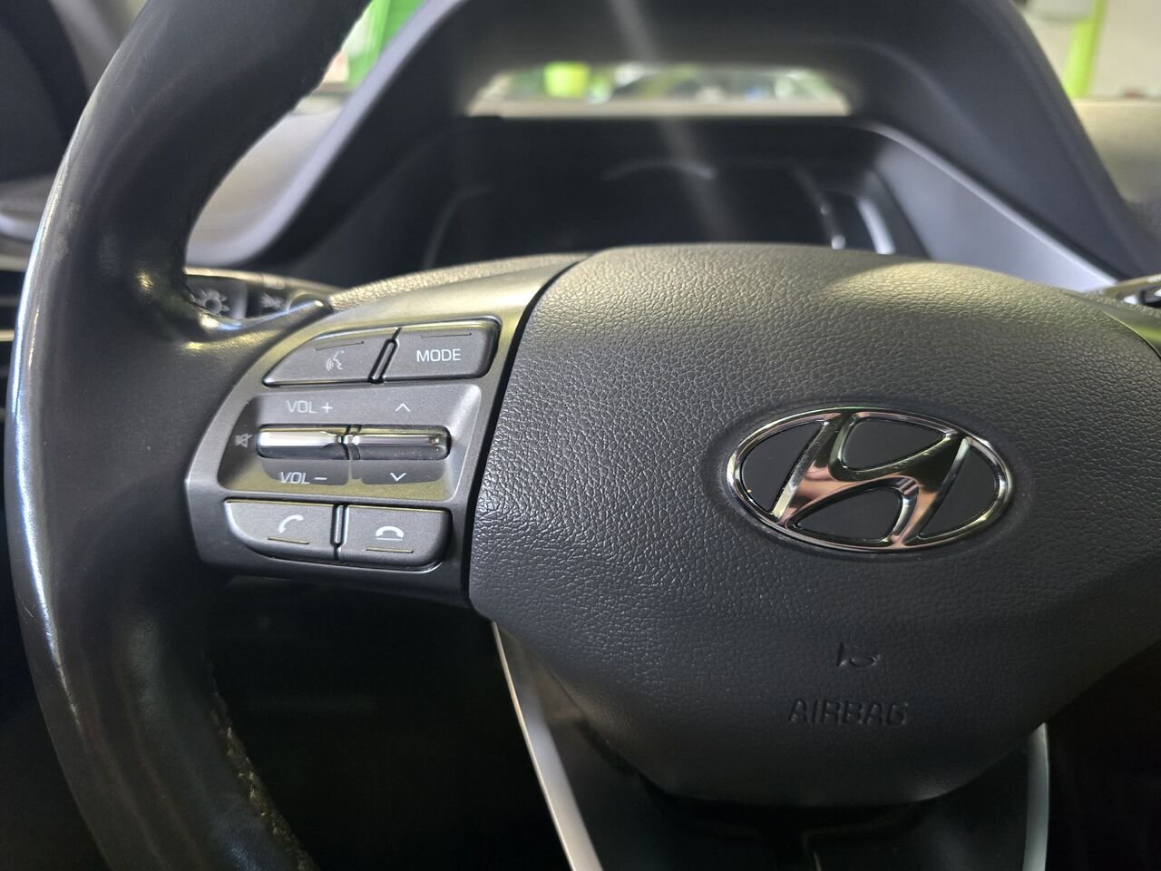 2021 Hyundai Ioniq Electric Black  - photo #14