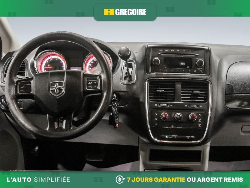 Dodge GR Caravan 2019 Gris Blainville - photo #22