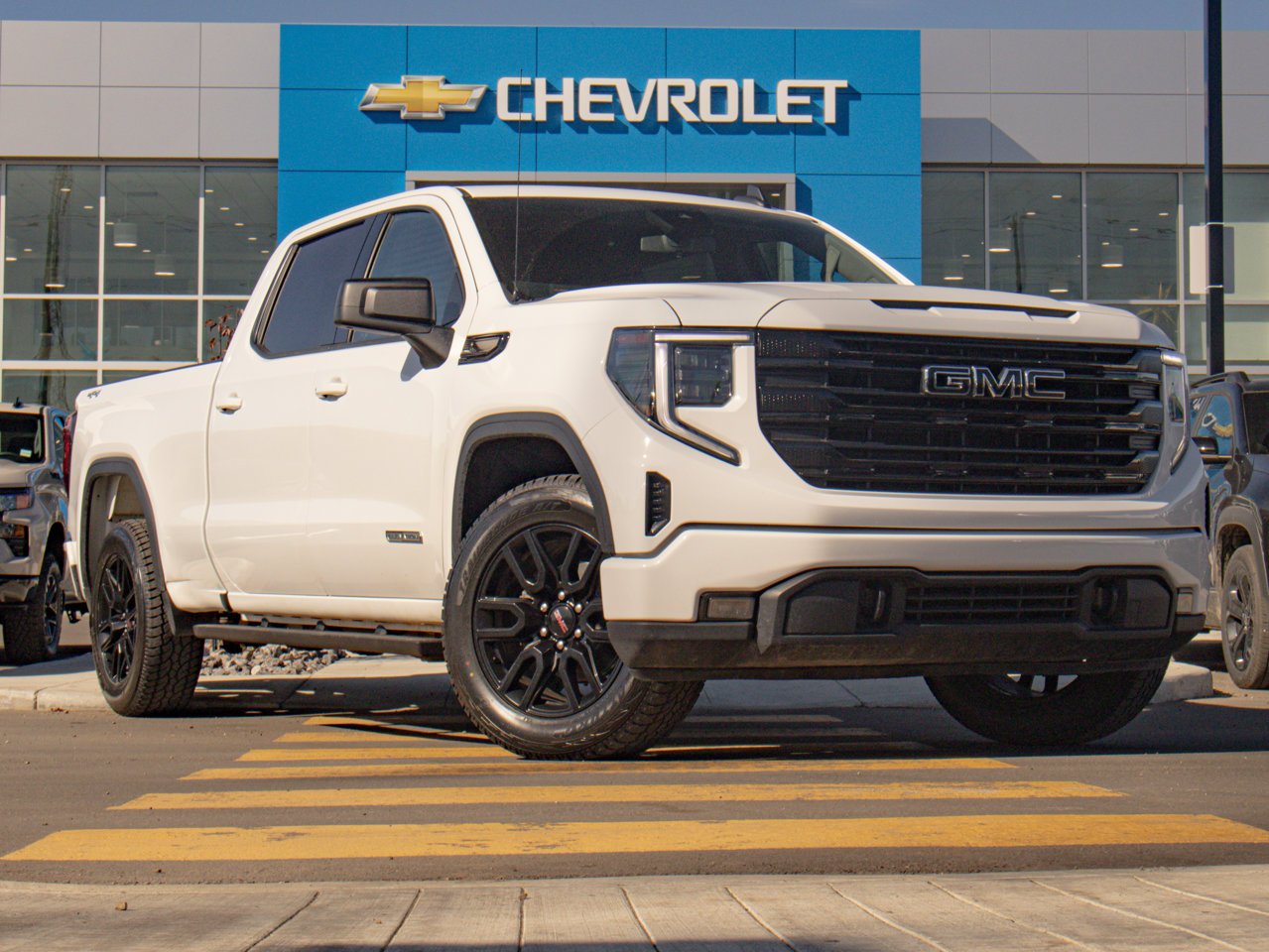 2024 GMC Sierra 1500 4WD Crew Cab 147 Elevation White Sherwood Park - photo #13