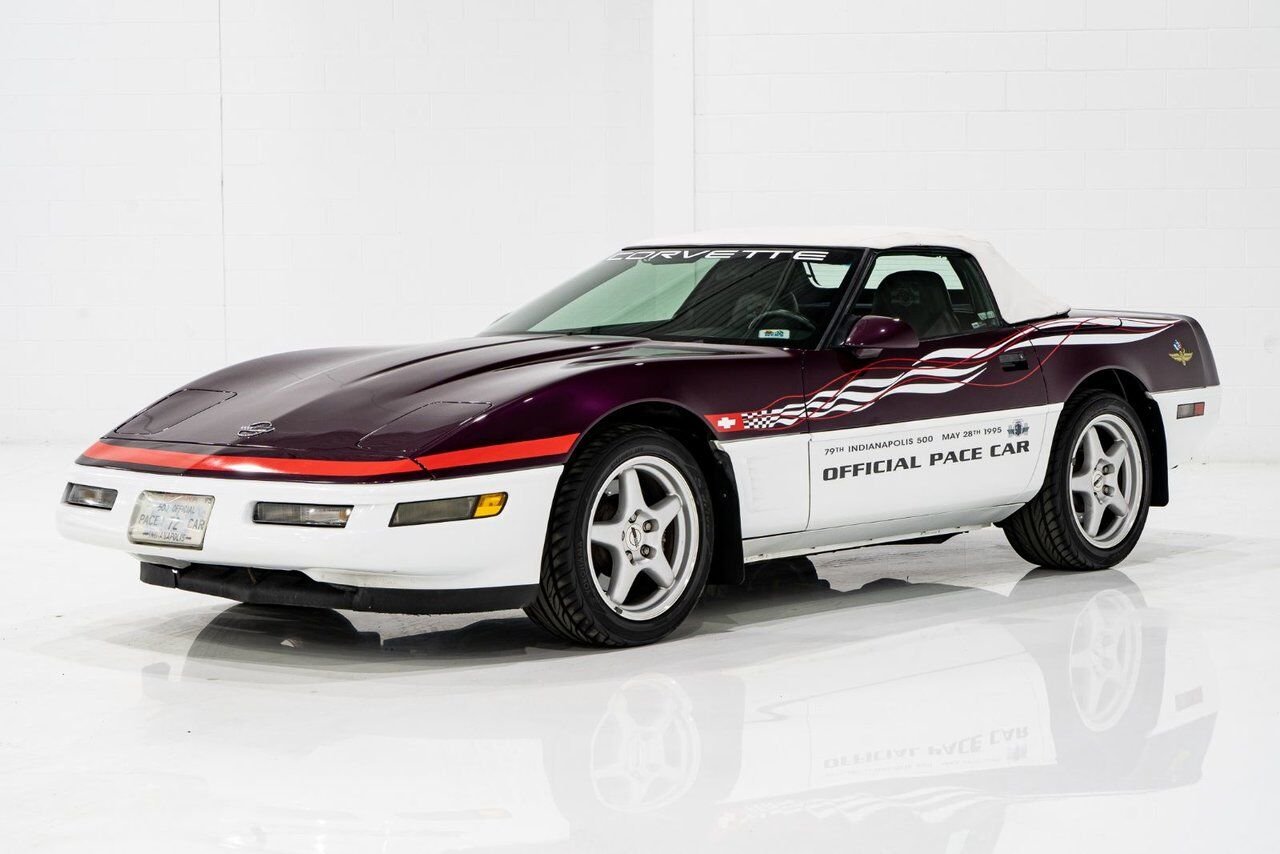 Chevrolet Corvette Convertible Pace Car 1995 Mauve Montréal - photo #61