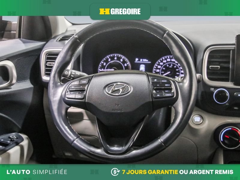 2022 Hyundai Venue Blue Laval - photo #17