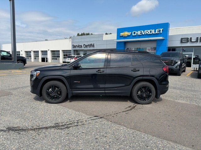 GMC Terrain AWD AT4 2023 Noir Chibougamau - photo #2