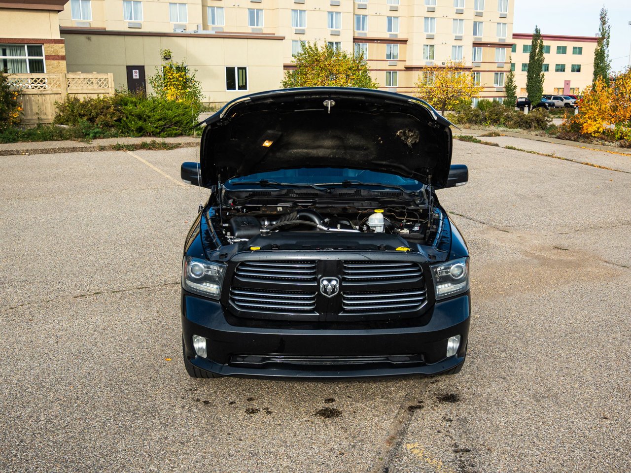 2017 Ram 1500 4WD Crew Cab 140.5 Sport Black Sherwood Park - photo #9