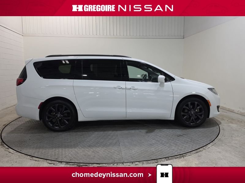 2019 Chrysler Pacifica White Saint-Eustache - photo #15