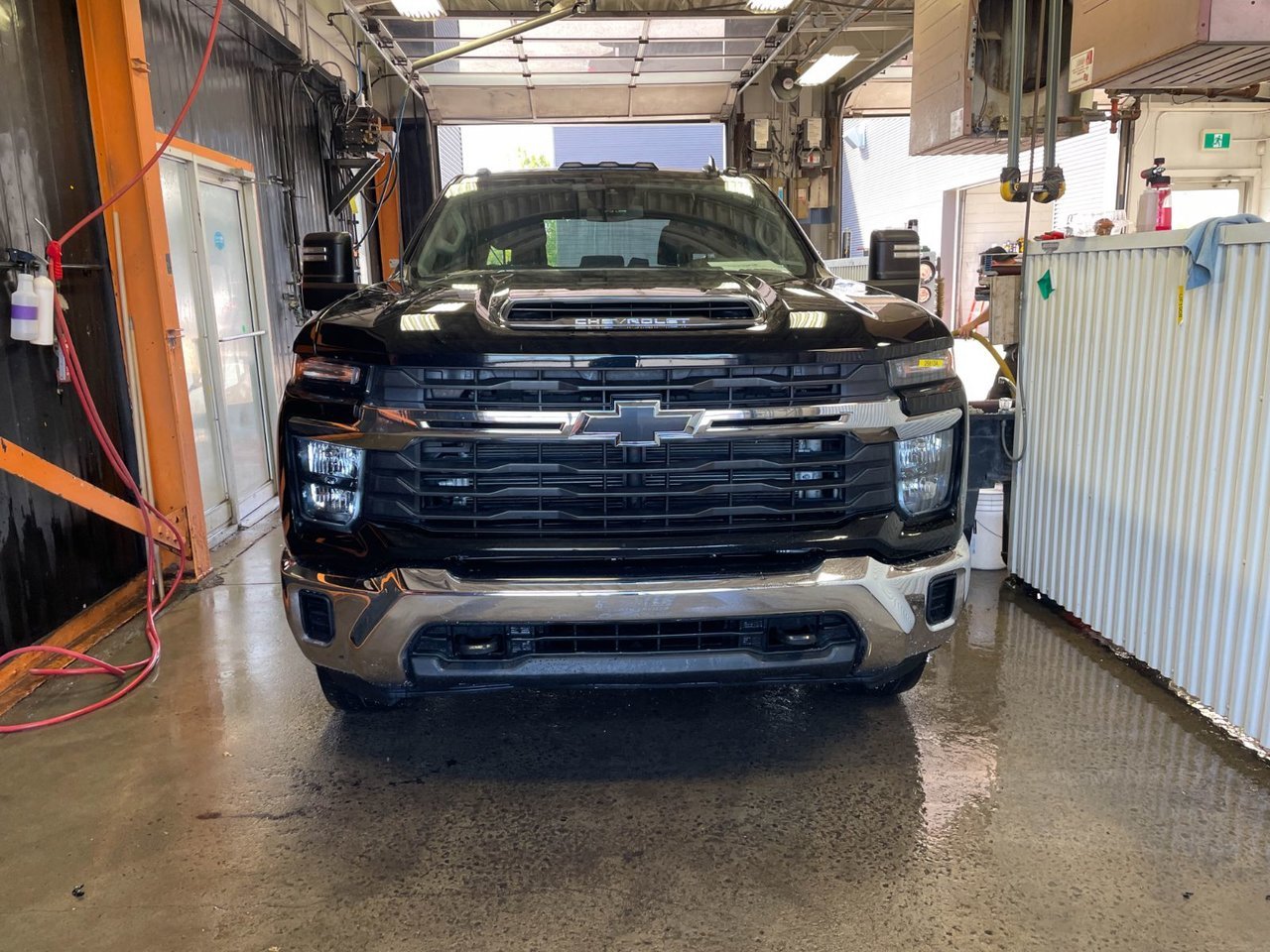 2024 Chevrolet Silverado 2500HD LT Z71 CREW 4X4 DIESEL *BOITE 8 PI* BEDLINER Black Saint-Jérôme - photo #4