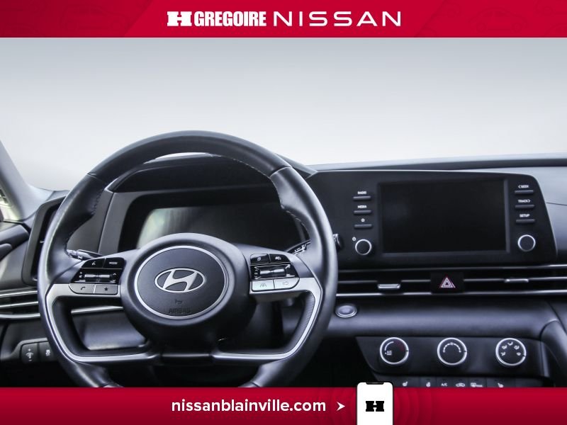 2025 Hyundai Elantra Grey Blainville - photo #12