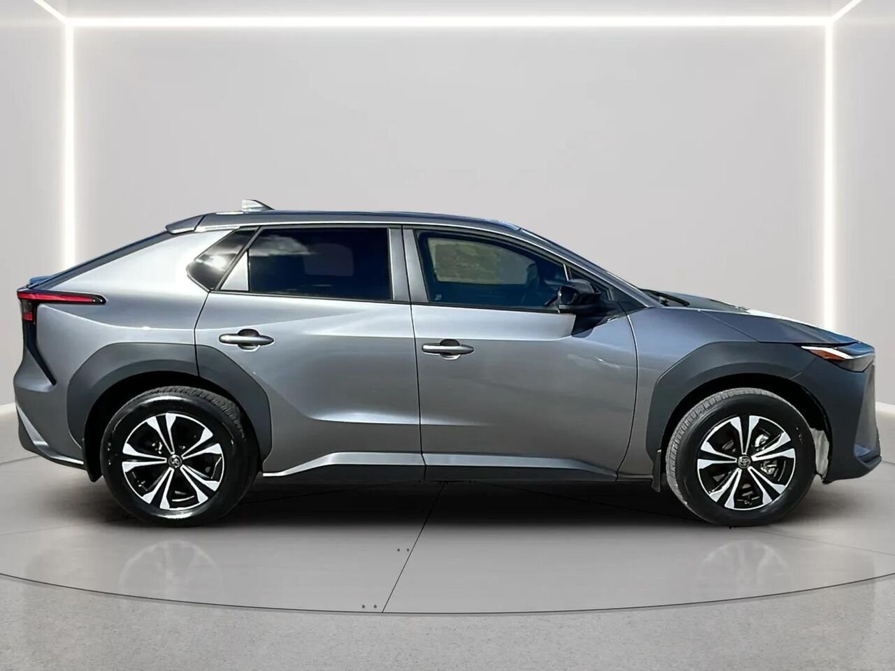 2023 Toyota bZ4X XLE TI Grey Gatineau - photo #5