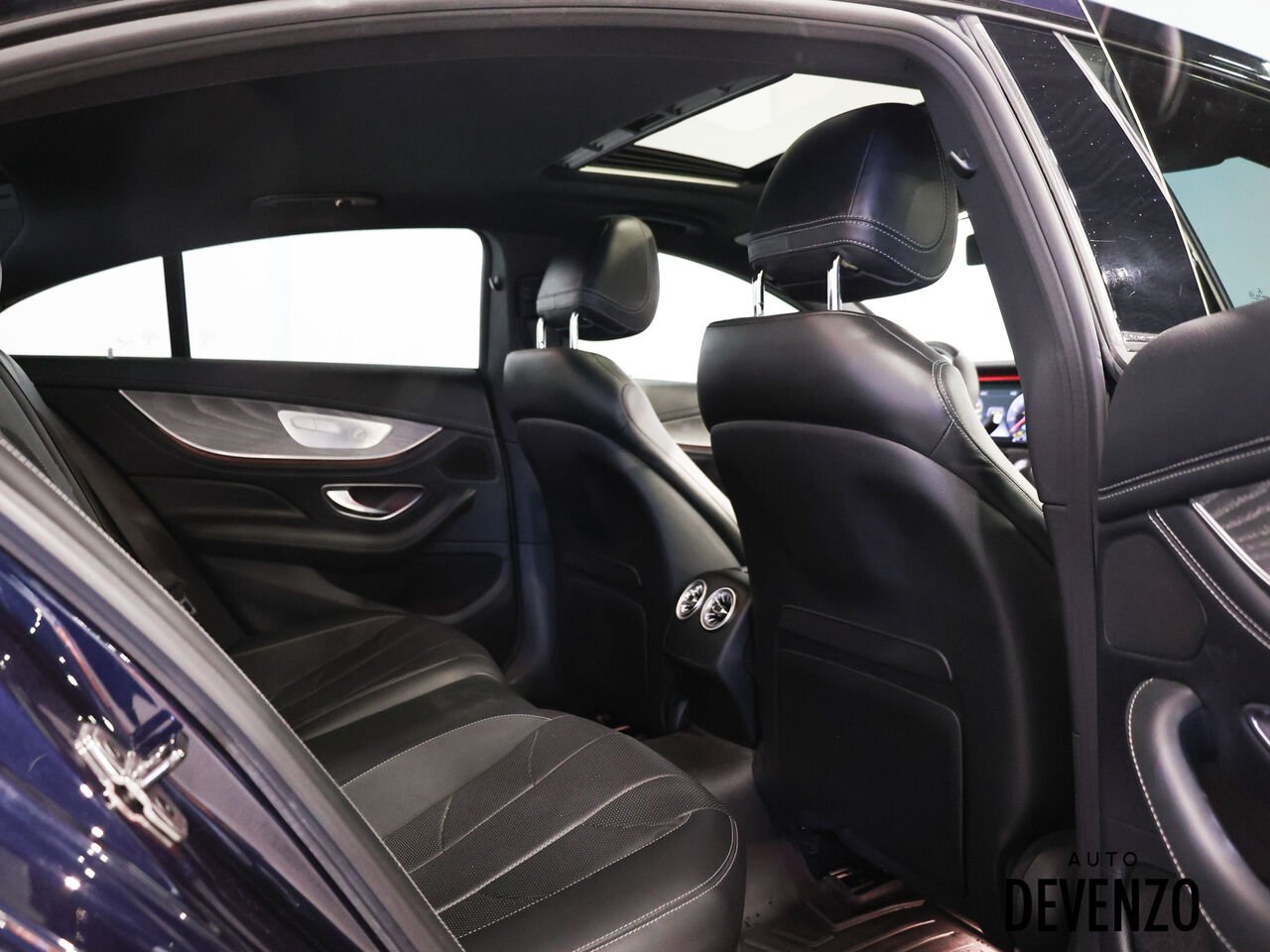 Mercedes-Benz CLS 2019 Bleu Saint-Eustache - photo #8