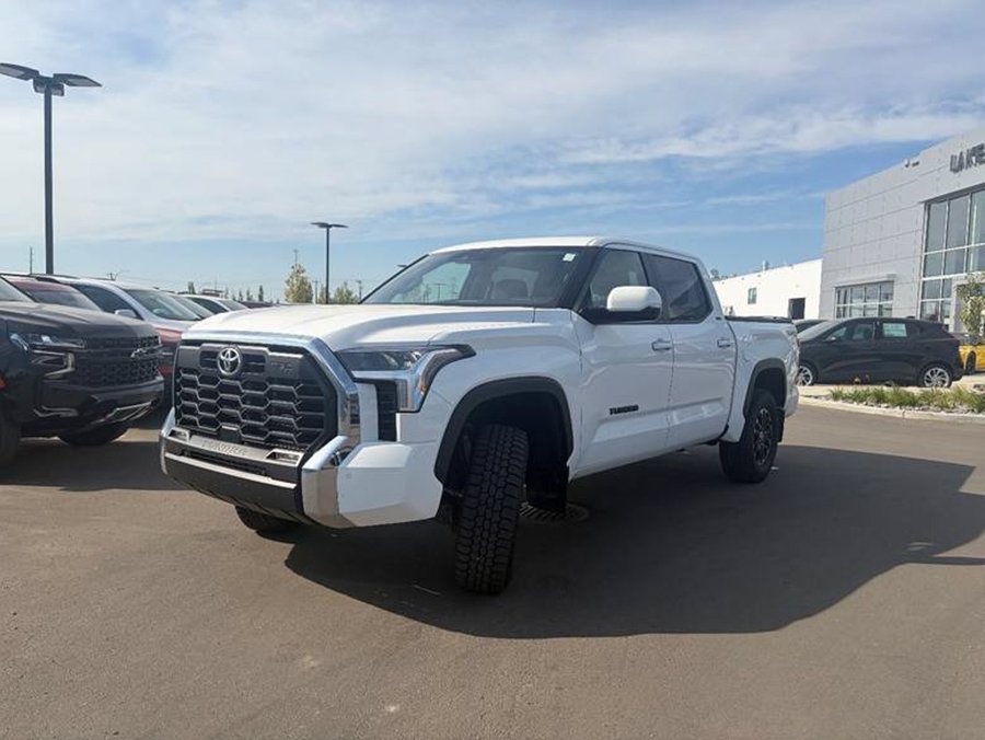 2024 Toyota Tundra SR TRD Off Road 3.4L | Heated Bucket Seats White