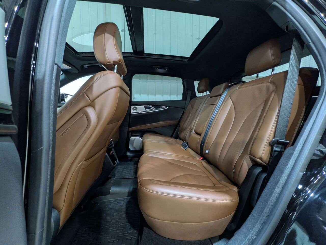 2022 Lincoln Nautilus Reserve AWD Black Val-David - photo #11