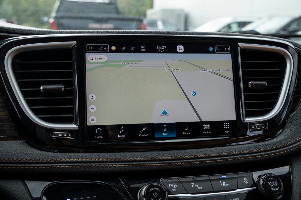 Chrysler Pacifica Hybrid 2023 Gris Gatineau - photo #20