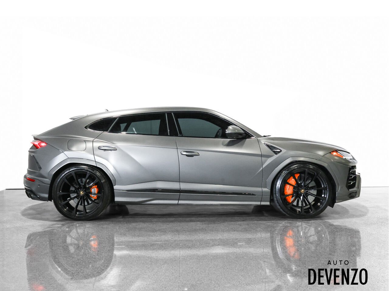 2022 Lamborghini Urus Grey Saint-Eustache - photo #1