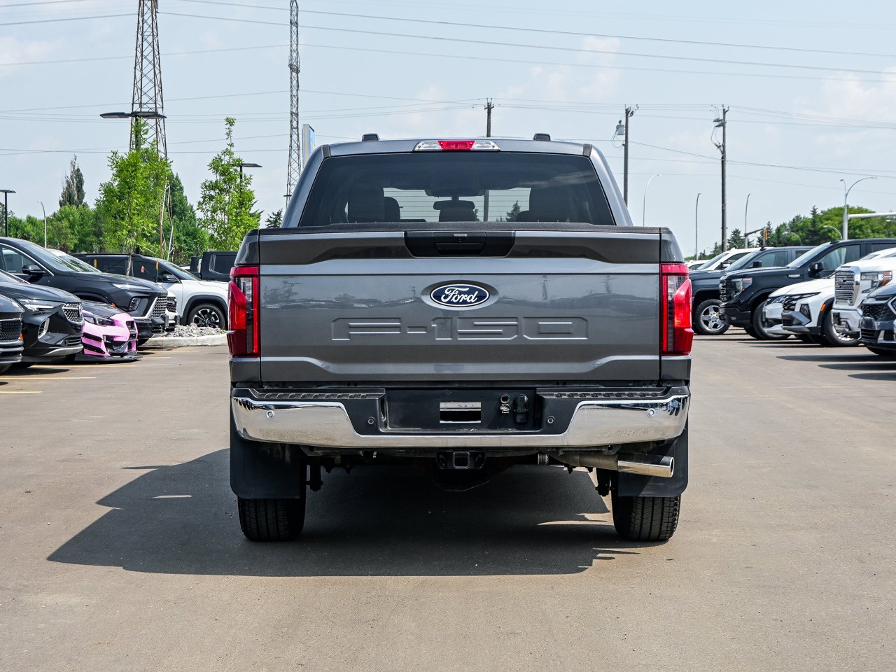 2025 Ford F-150 XLT 4WD SuperCrew 5.5' Box Grey Sherwood Park - photo #11