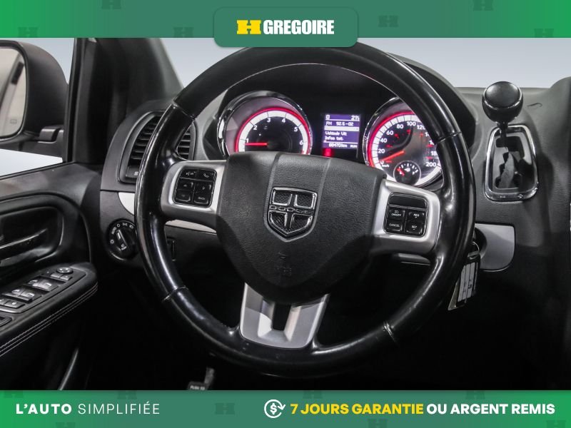 2019 Dodge GR Caravan White Laval - photo #19
