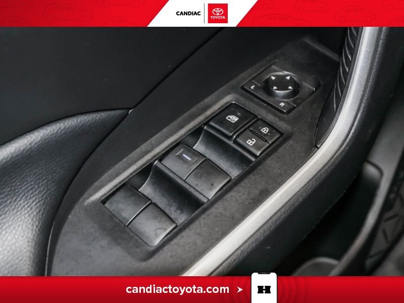 2022 Toyota Rav 4 Grey Laval - photo #17