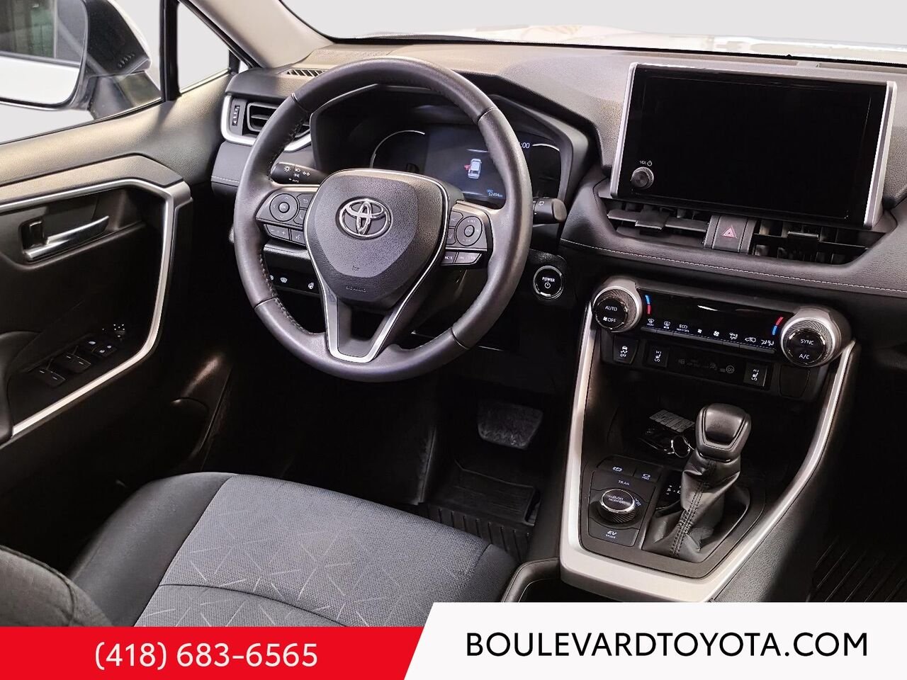 Toyota RAV4 Hybride 100281A-85 | XLE, AWD 2024 Blanc Québec - photo #18