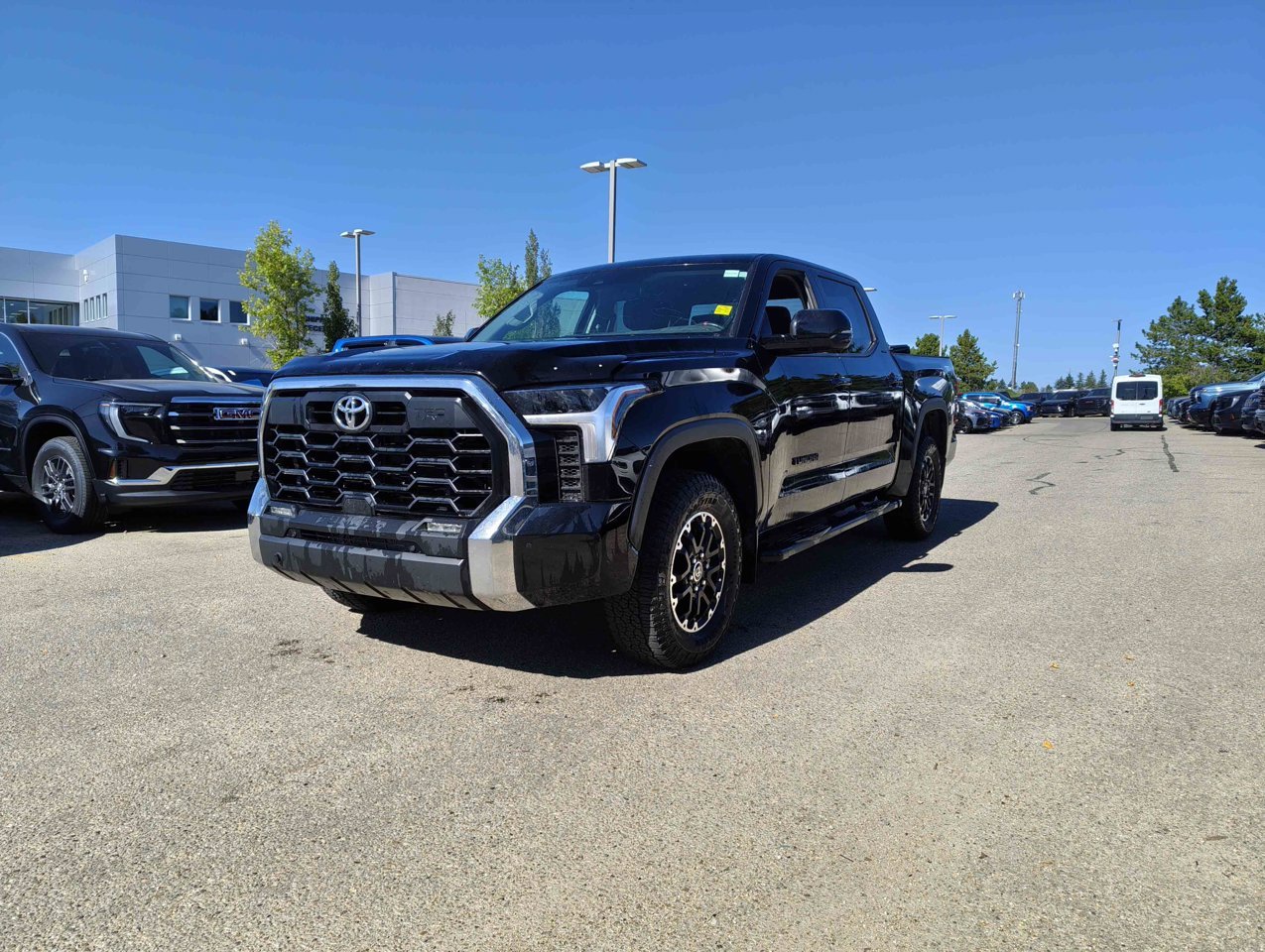 2024 Toyota Tundra 4x4 Crewmax SR Black Sherwood Park - photo #3