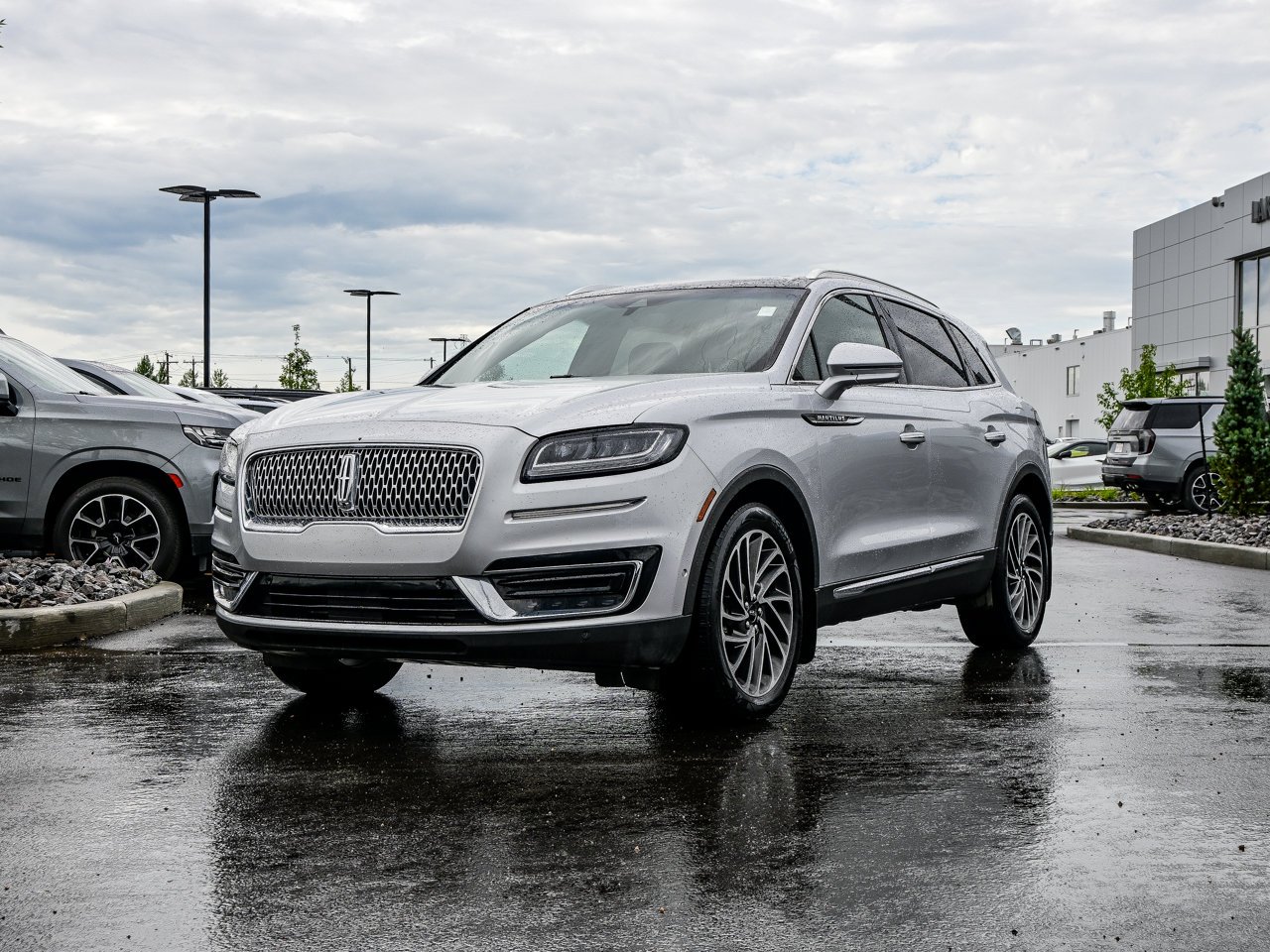 2019 Lincoln Nautilus Reserve AWD Grey Sherwood Park - photo #3