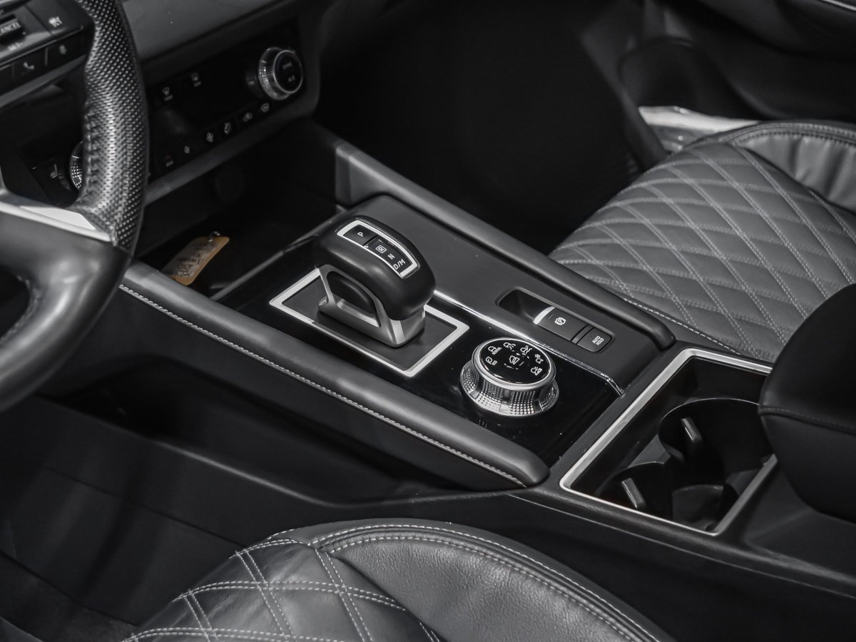 2023 Mitsubishi Outlander SEL S-AWC 7 PLACES White Montreal - photo #6