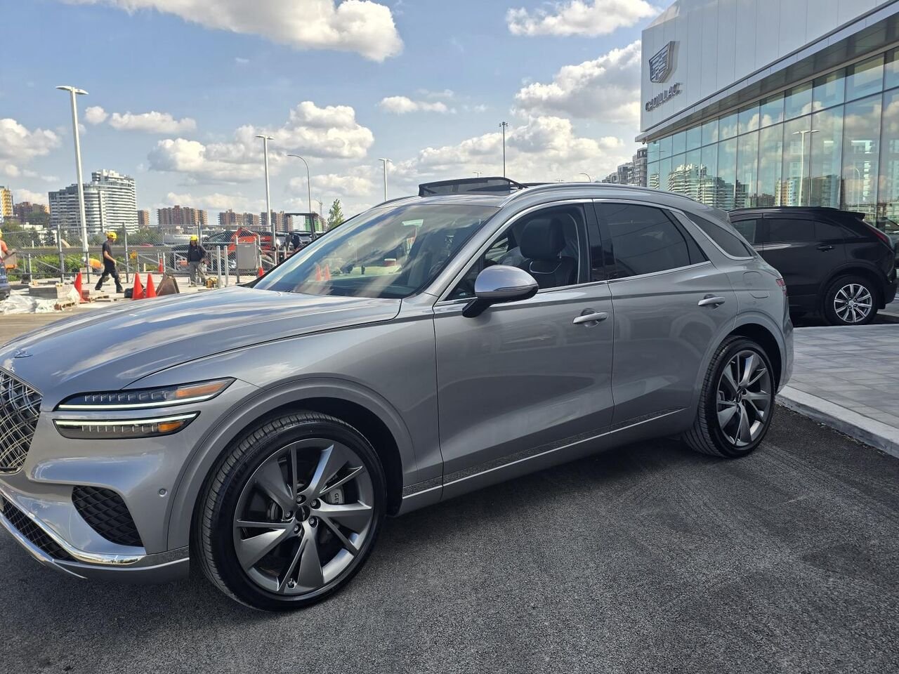 Genesis GV70 2.5T Advanced TI 2026 Argent Laval - photo #0