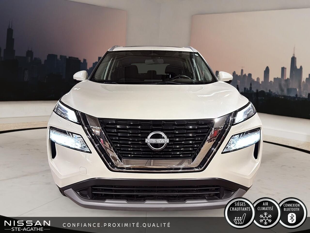 Nissan Rogue SV TI | SEULEMENT 27 125 KM | ENSEMBLE TOIT OUVRANT | SIÈGES CHAUFFANTS 2023 Blanc Saint-Jérôme - photo #1