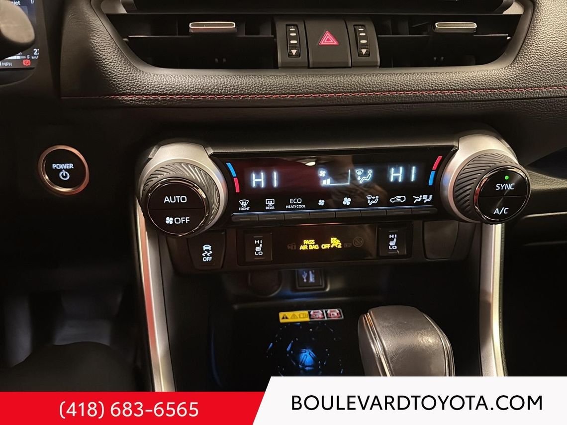 Toyota RAV4 Prime (PHEV) 98770A-67 | XSE 2024 Blanc Québec - photo #16