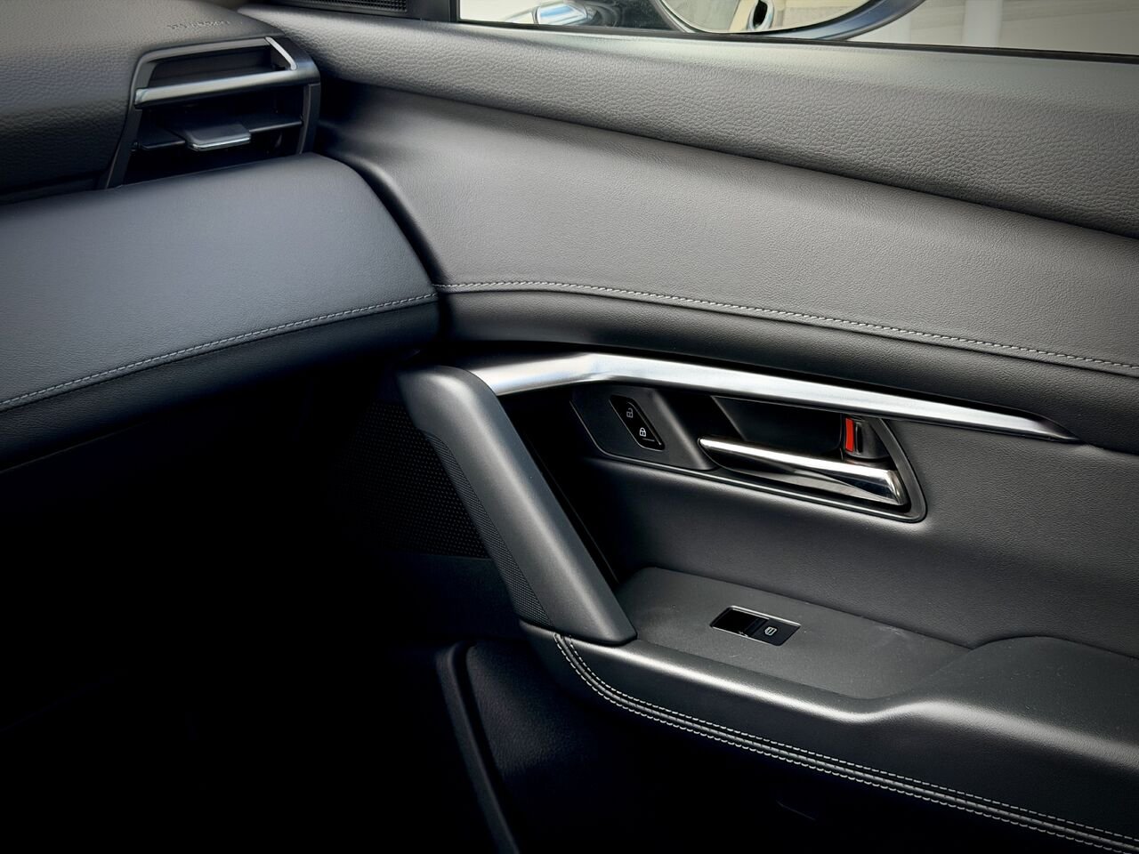2026 MAZDA CX-5 Machine Grey Metallic Notre-Dame-des-Prairies - photo #22
