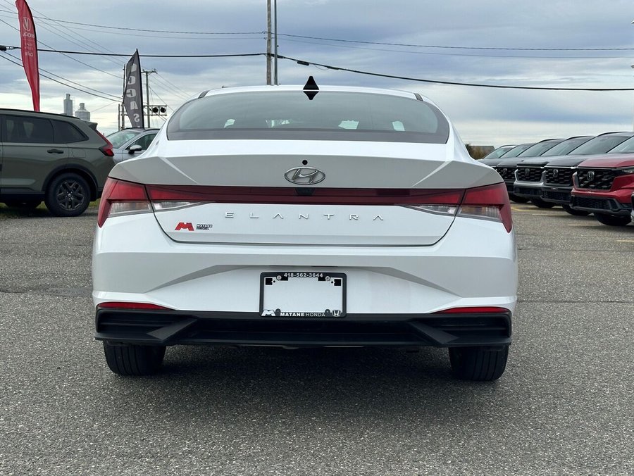 2022 HYUNDAI ELANTRA SEL ELANTRA SEL White