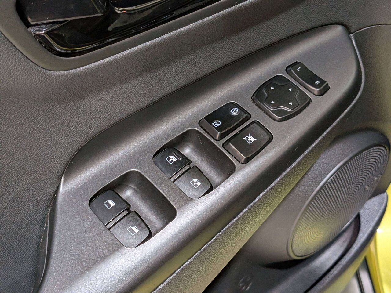 2019 Hyundai Kona 1.6T Ultimate AWD w/Lime Colour Pack Green Val-David - photo #33