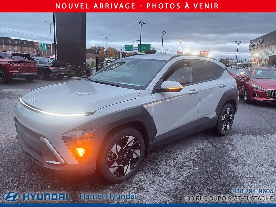Hyundai Kona 2.0L Preferred TA 2024 Gris