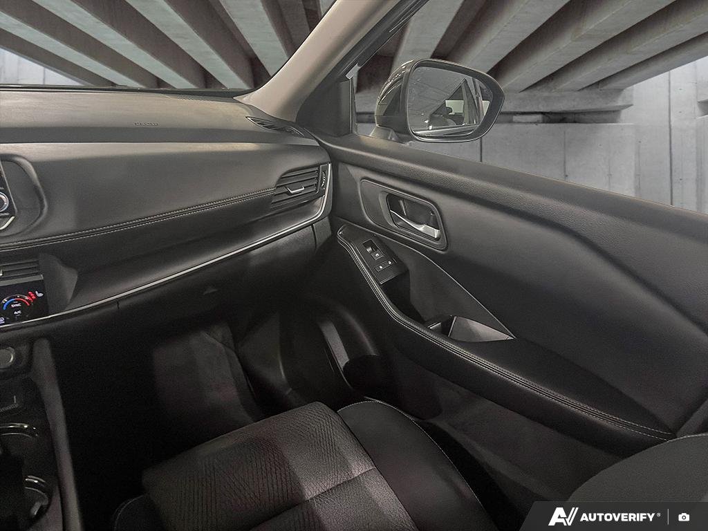 2026 Nissan Rogue 264042 | AWD SV Moonroof Black Edmonton - photo #23