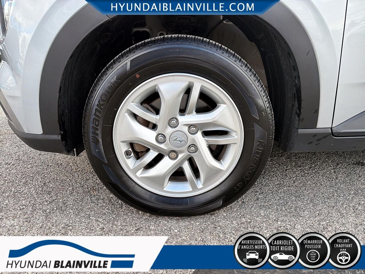 2023 Hyundai Venue Silver Blainville - photo #7