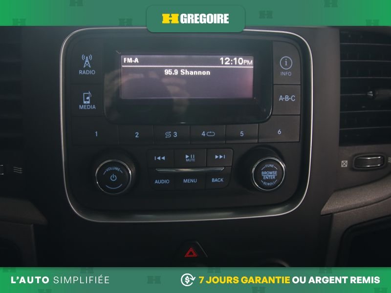 2019 Ram 1500 Black Saint-Eustache - photo #11