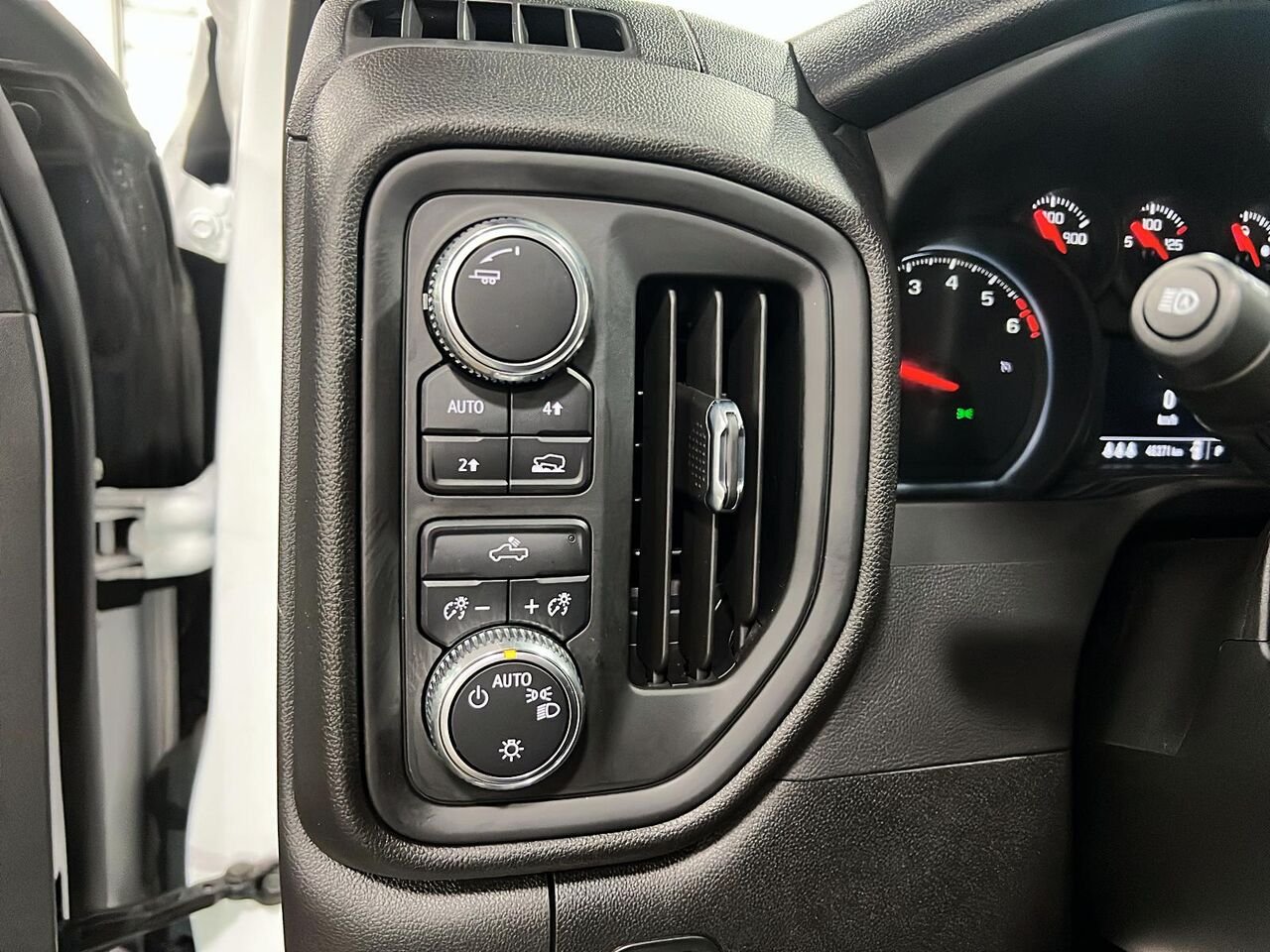 2024 GMC Sierra 1500 White Québec - photo #34