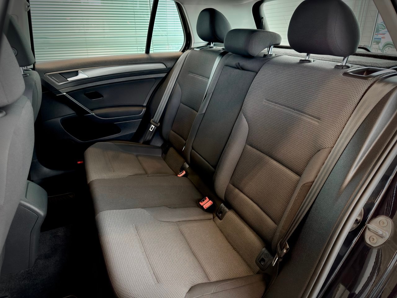 2019 Volkswagen Golf Black Notre-Dame-des-Prairies - photo #19