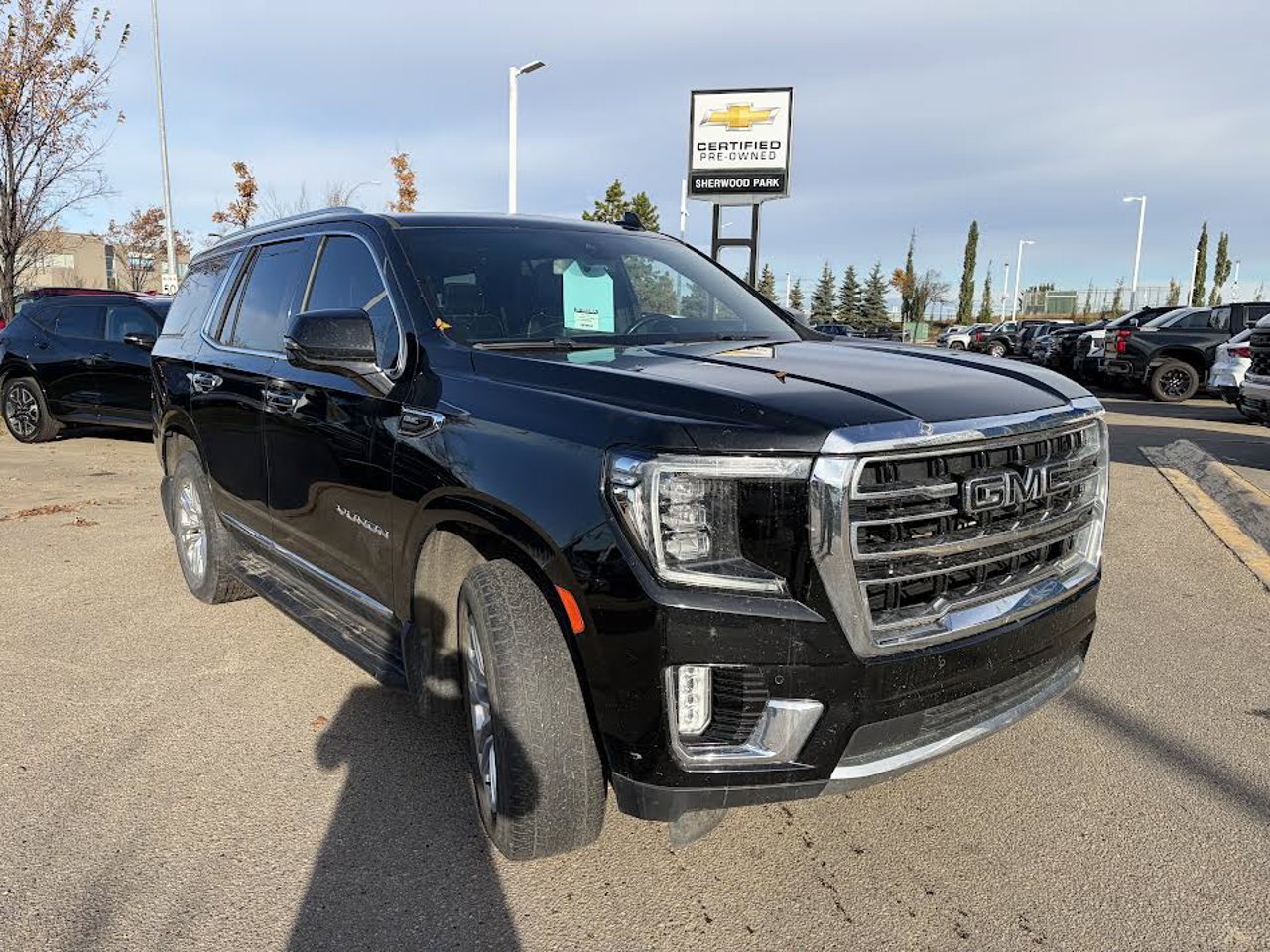 2021 GMC Yukon 4WD 4dr SLT Black Sherwood Park - photo #1