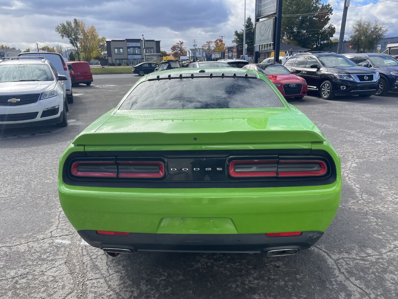 2017 DODGE CHALLENGER Green  - photo #11