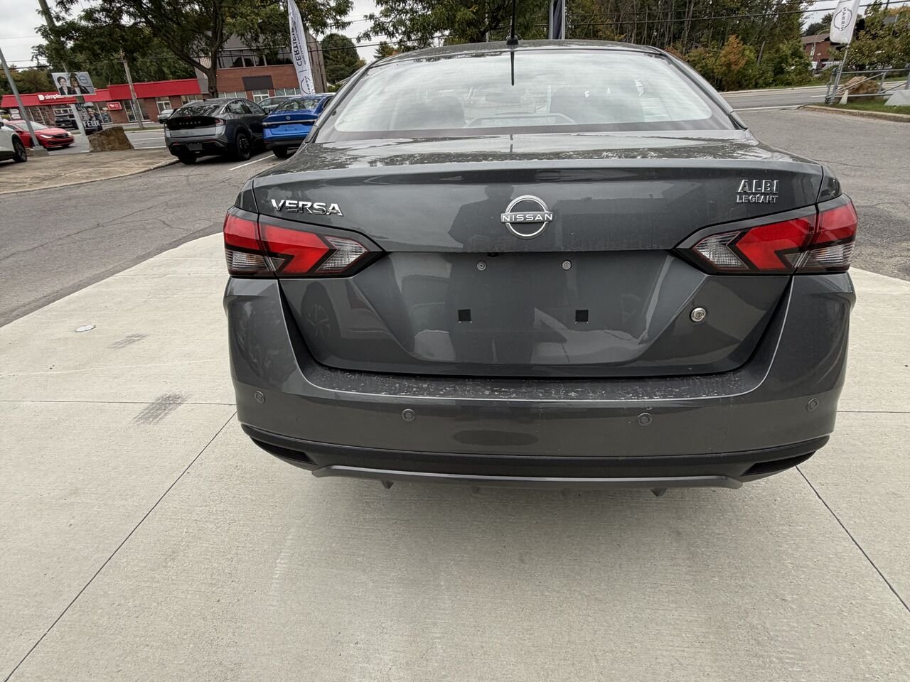 2025 Nissan Versa S CVT Grey Châteauguay - photo #7