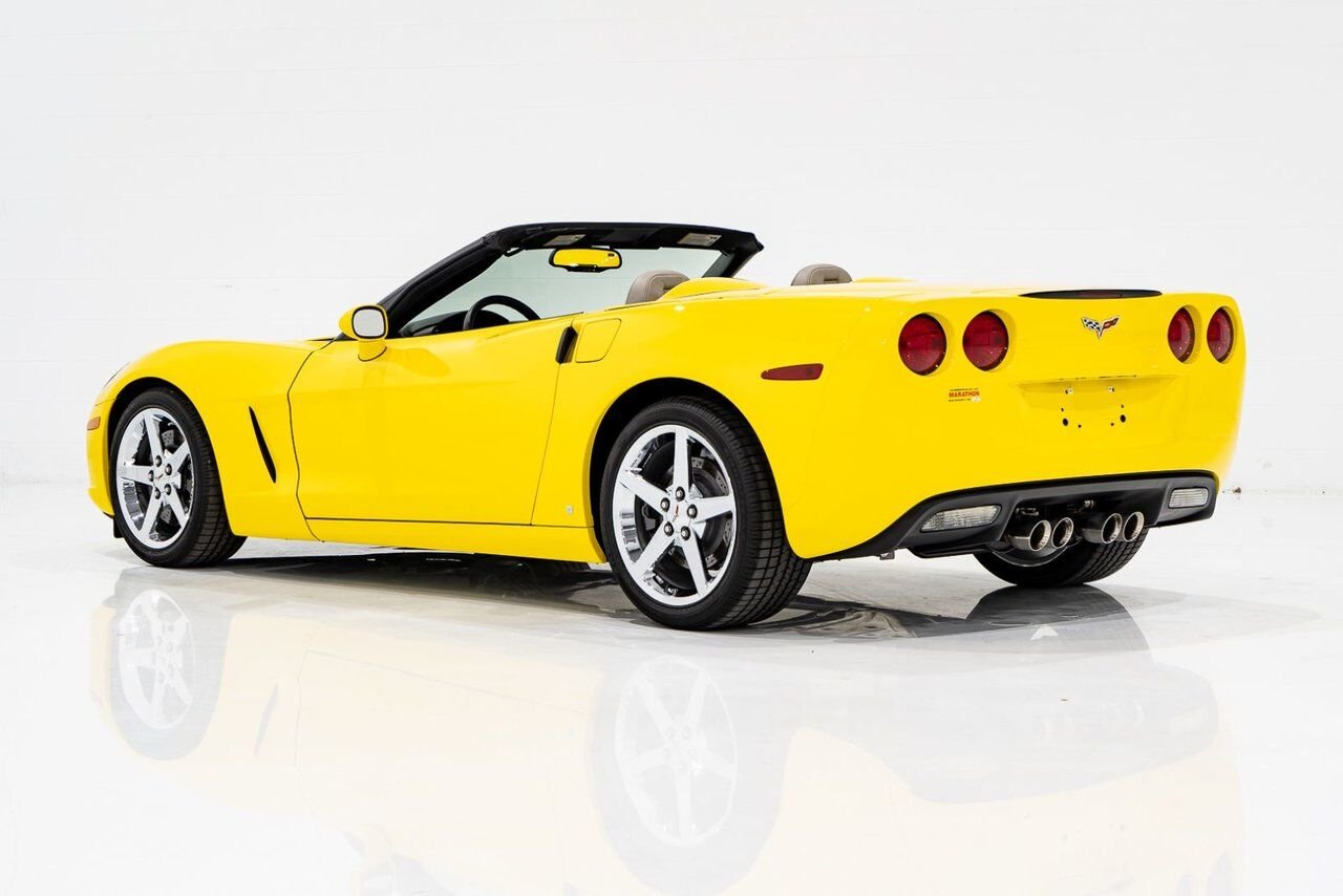 Chevrolet Corvette PRIX EN USD | With Only 900km (563mi) From New With Window Sticker 2008 Jaune Montréal - photo #84