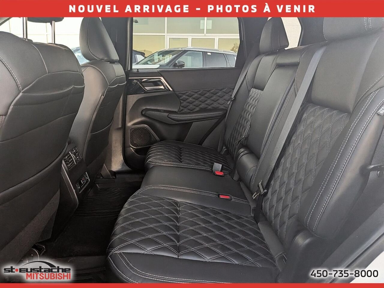 Mitsubishi Outlander 2023 Blanc Saint-Eustache - photo #5