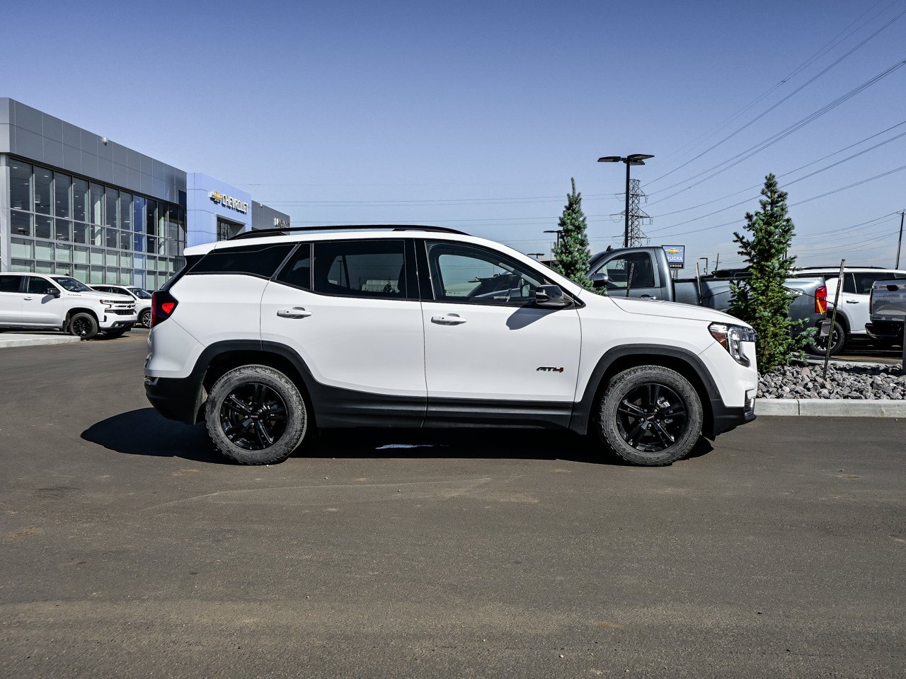 2022 GMC Terrain AWD 4dr AT4 White Sherwood Park - photo #14